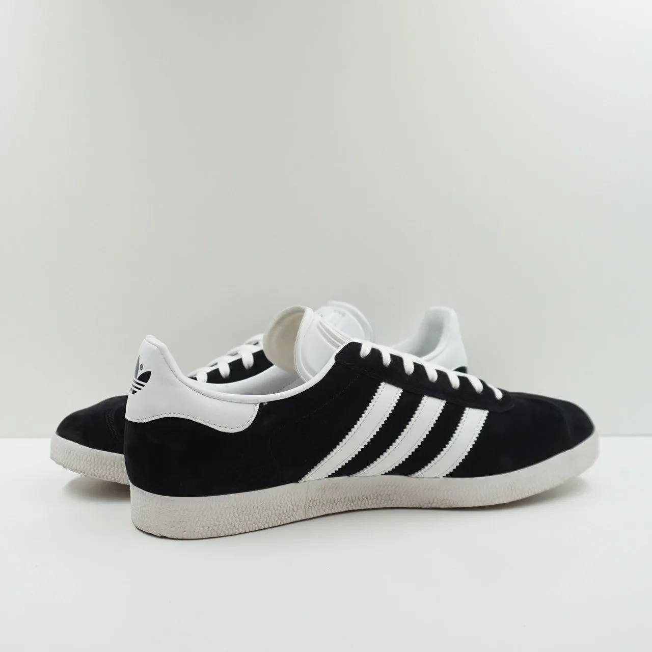 Adidas Gazelle Core Black Cloud White Gold