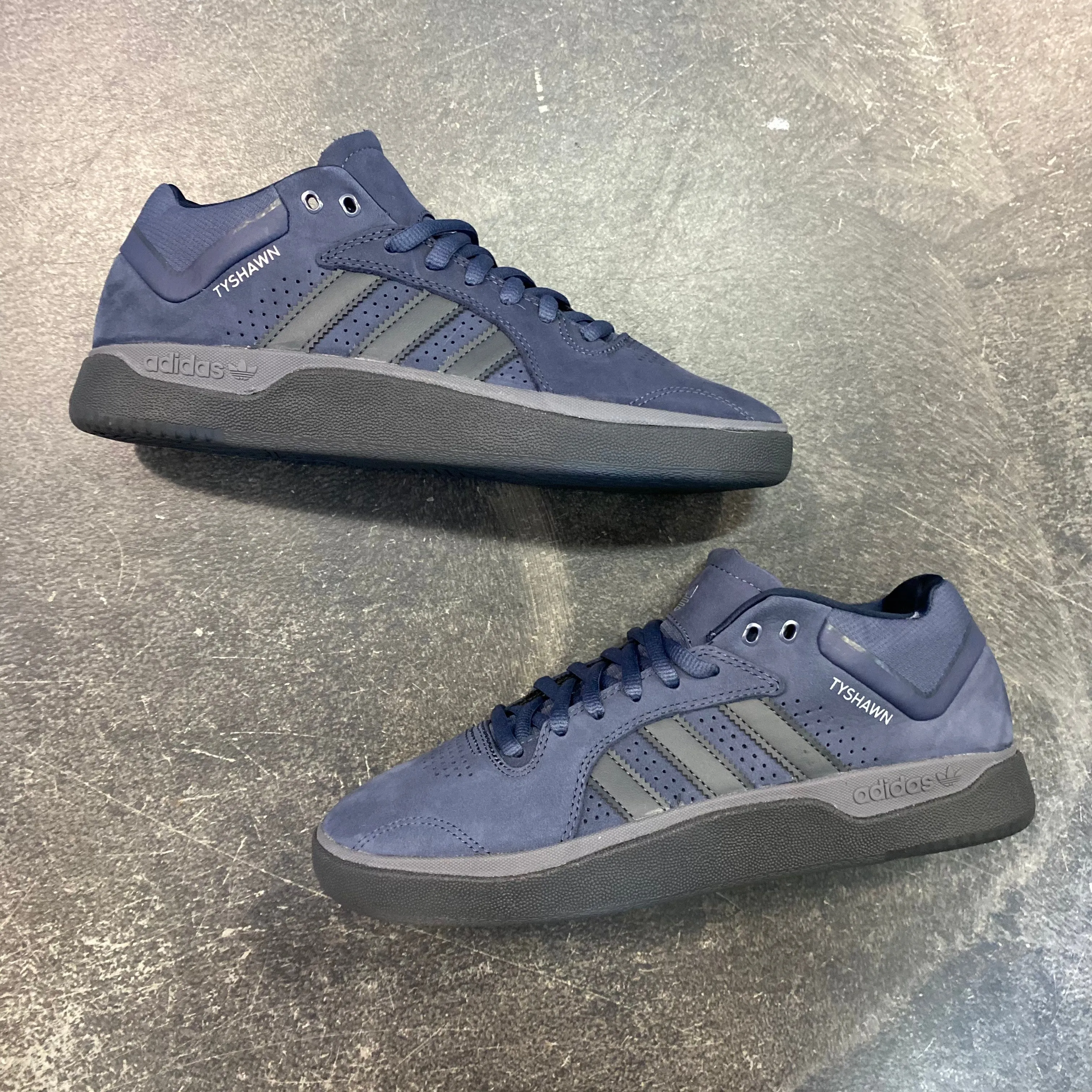 Adidas Tyshawn Navy/Carbon