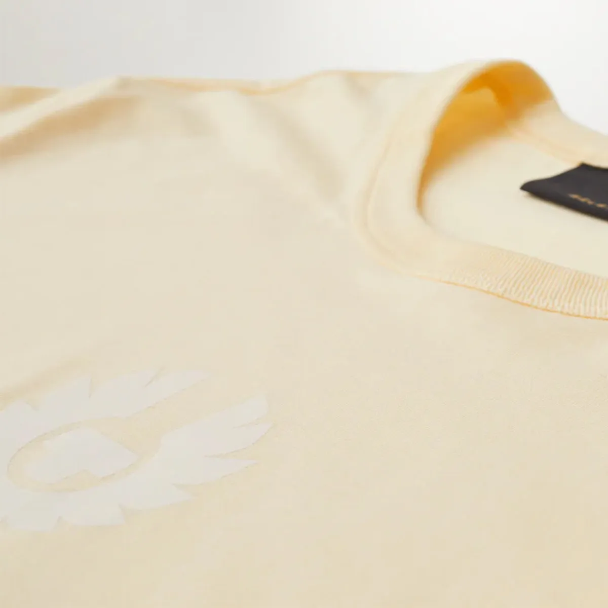 Belstaff - Signature T-Shirt in Yellow Sand