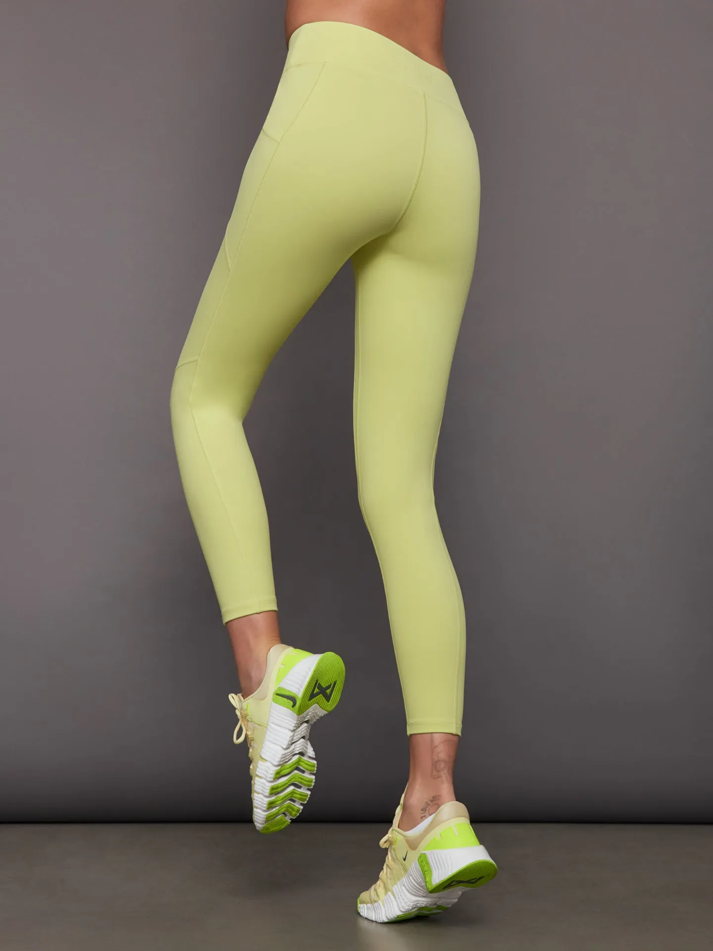 Center Stage Pocket Legging - Sunny Lime