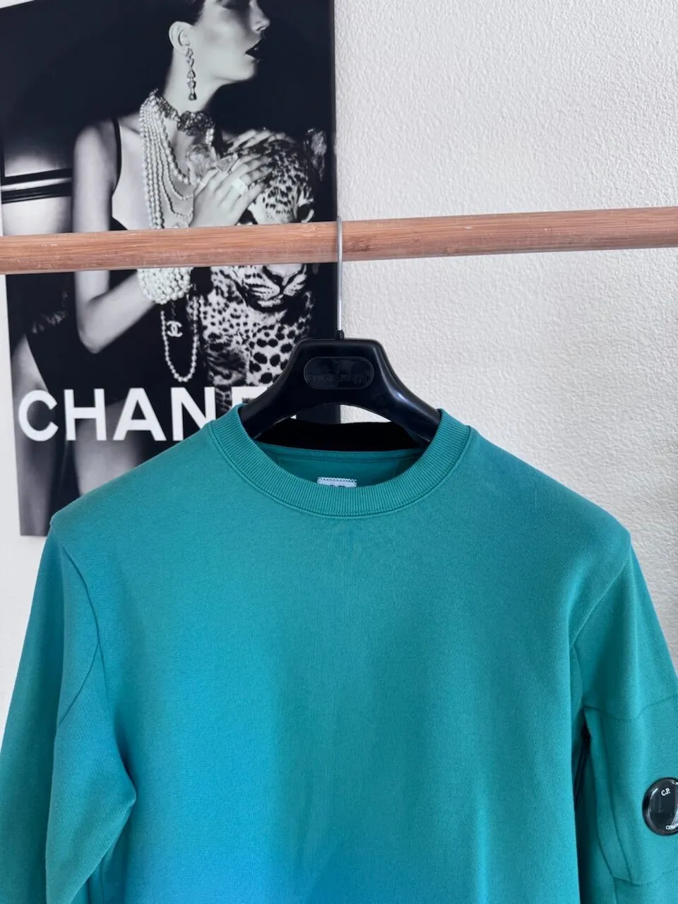 C.P. COMPANY CREWNECK LENS SWEATSHIRT