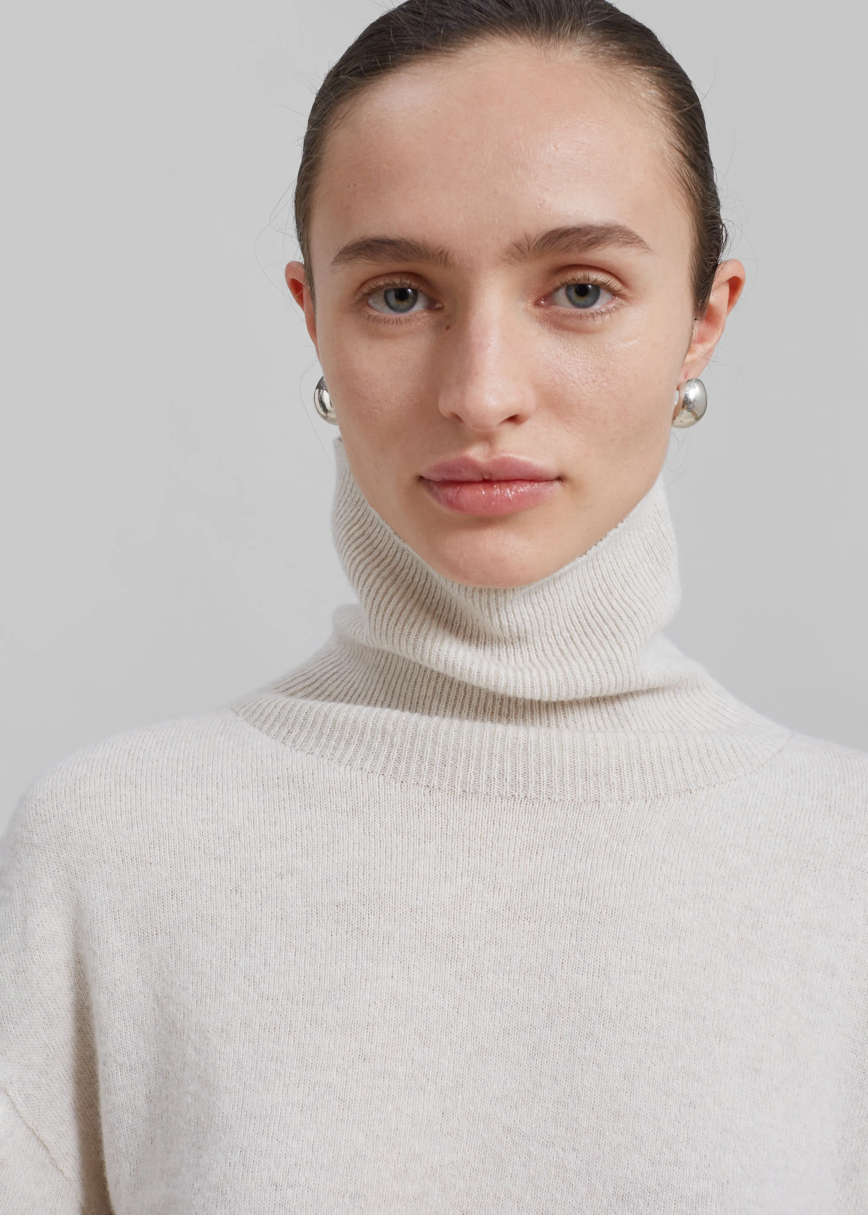 Delia Wool Turtleneck - Oat