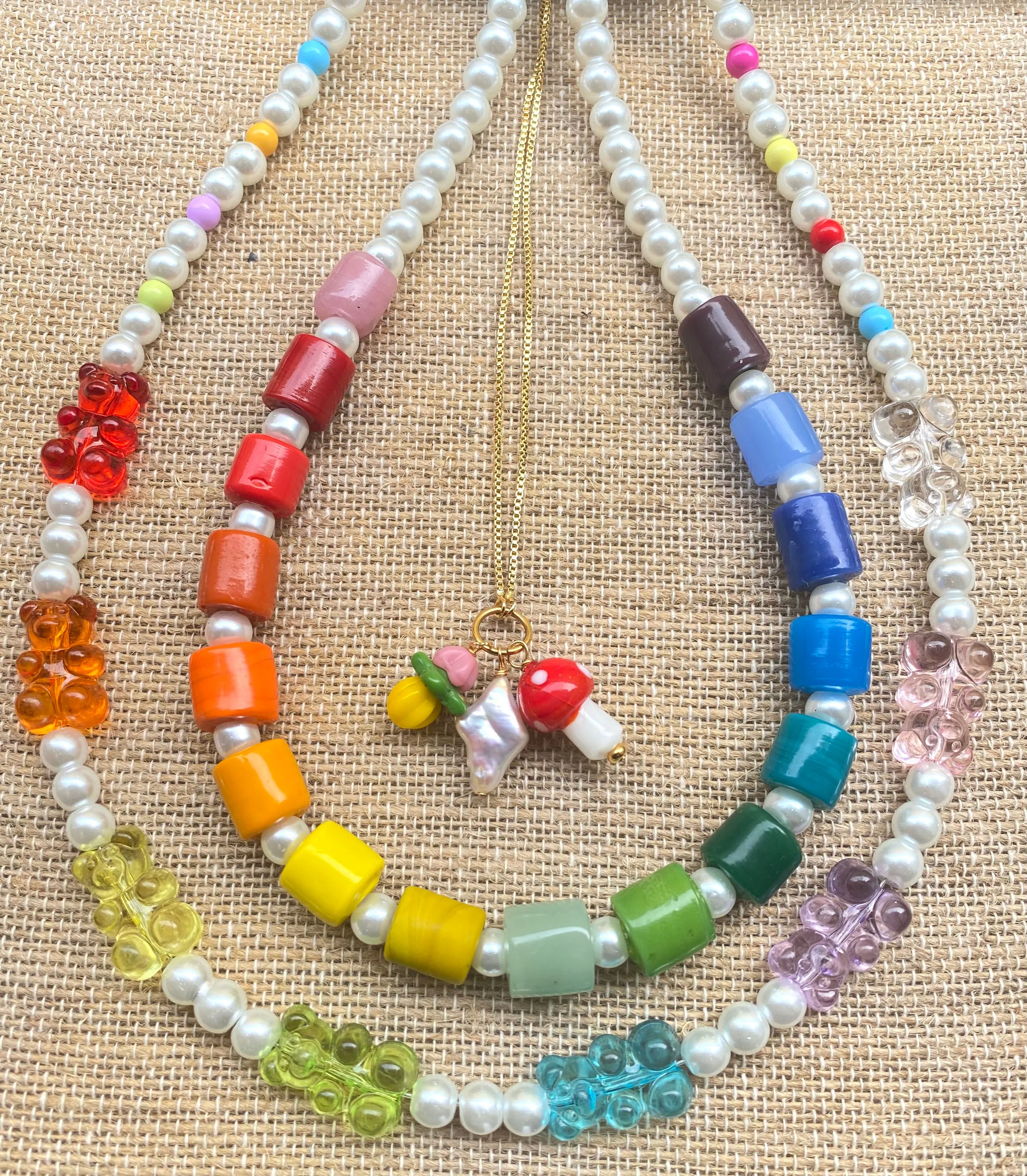 Gummy Bear Necklace Kit: Glass pearls