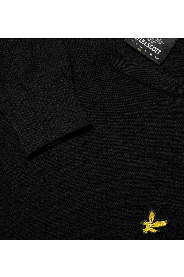 Lyle & Scott Merino Crew Knit Black