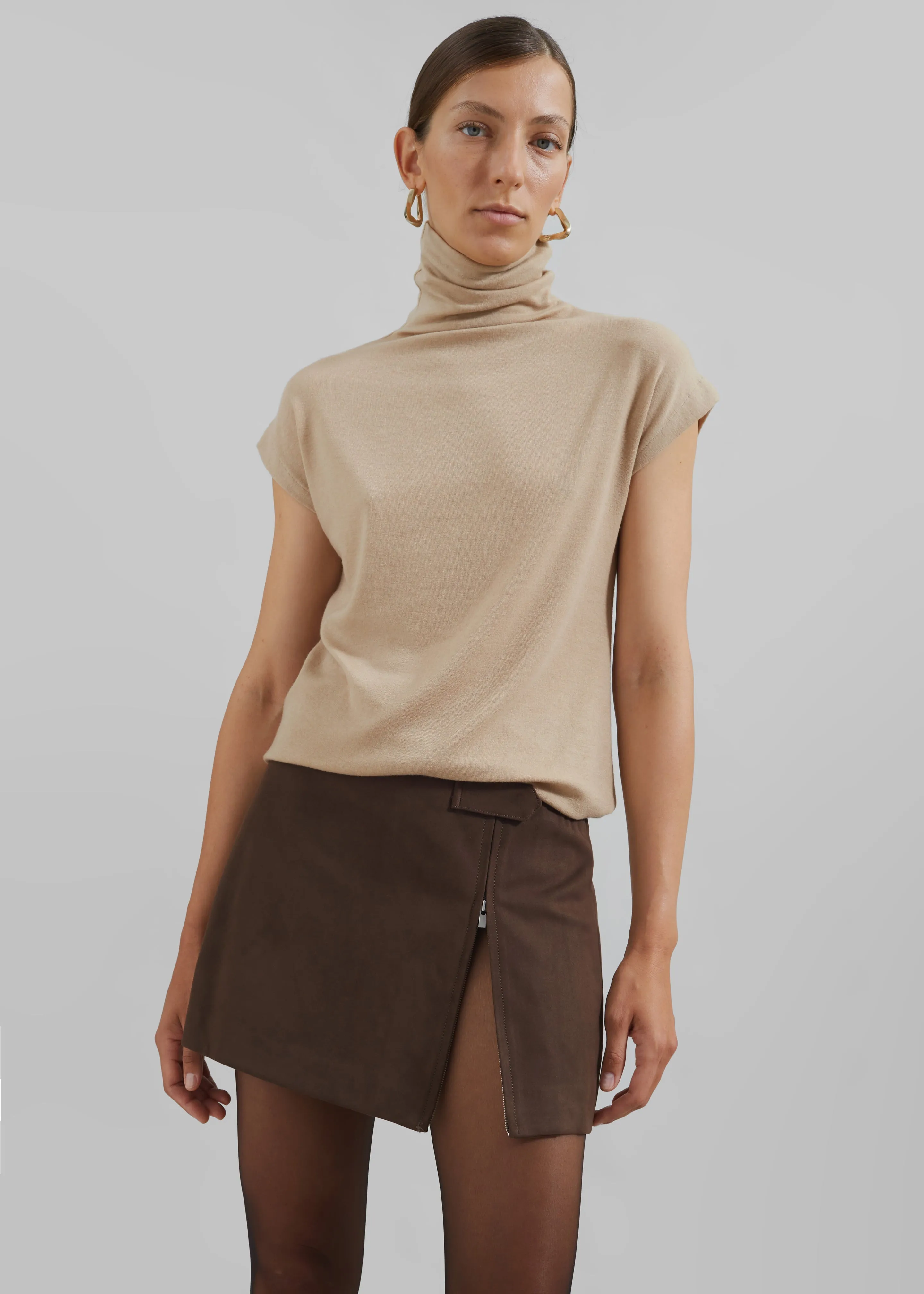 Nile Turtleneck Top - Beige