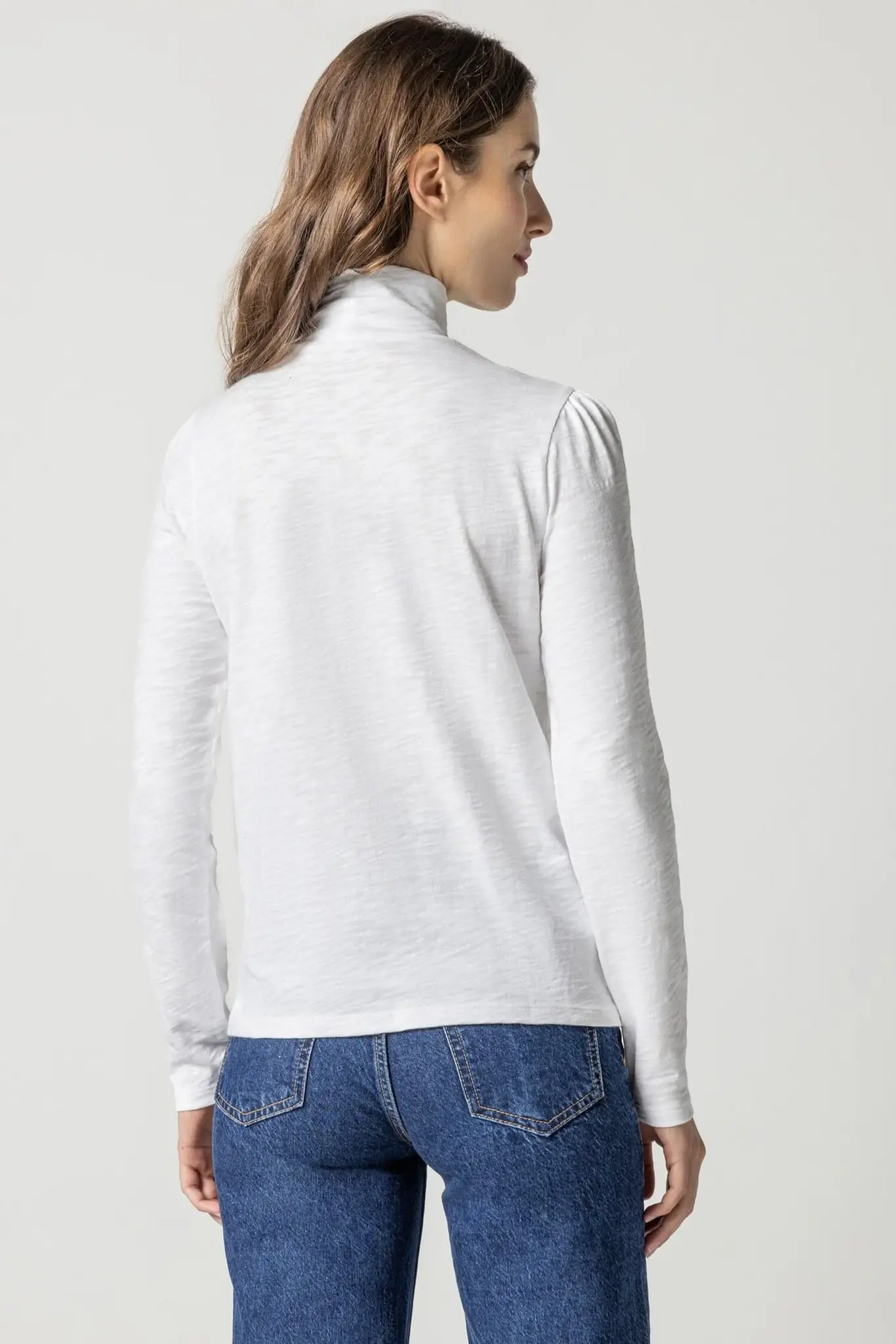 PUFF SLEEVE TURTLENECK