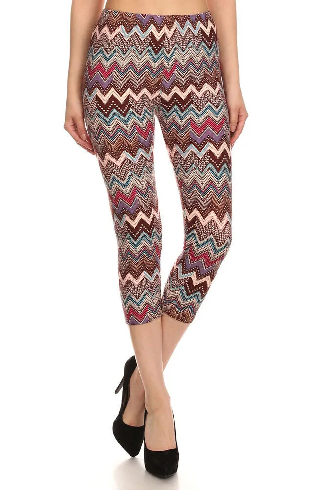 Women’s Regular Chevron Inspired Pattern Print CAPRI Leggings - Pink Brown Sky